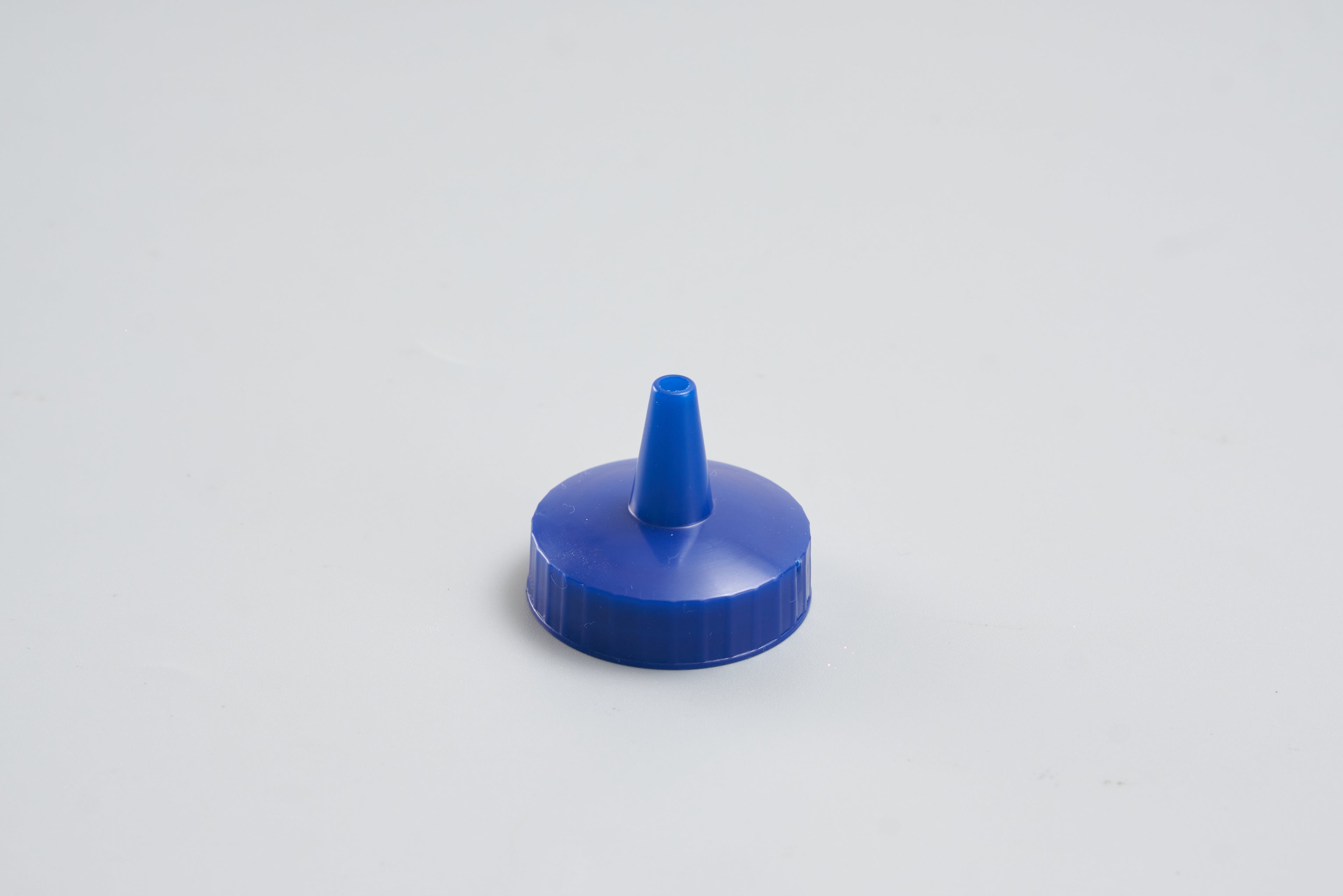 SINGLE TIP REPLACEMENT CAP FOR SQUEEZE DISPENSER,BLUE,WIDE